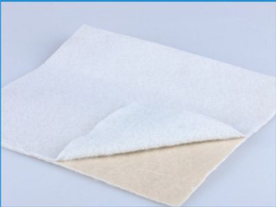 點(diǎn)擊查看詳細(xì)信息<br>標(biāo)題：復(fù)合土工膜 閱讀次數(shù)：4425